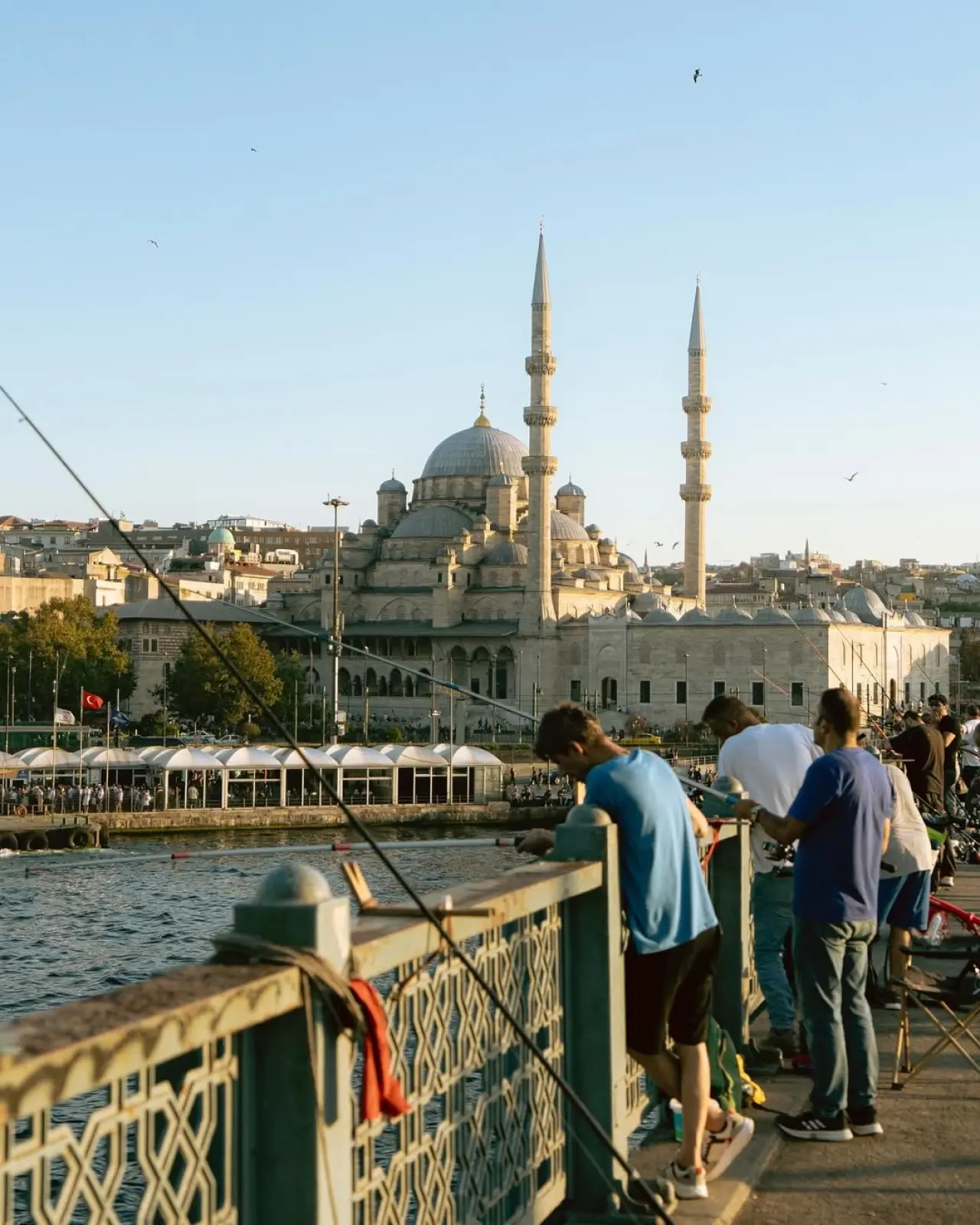 Lakers'ın yıldızı Rui Hachimura'dan Orhan Veli paylaşımı: "İstanbul'u dinliyorum, gözlerim kapalı" 6