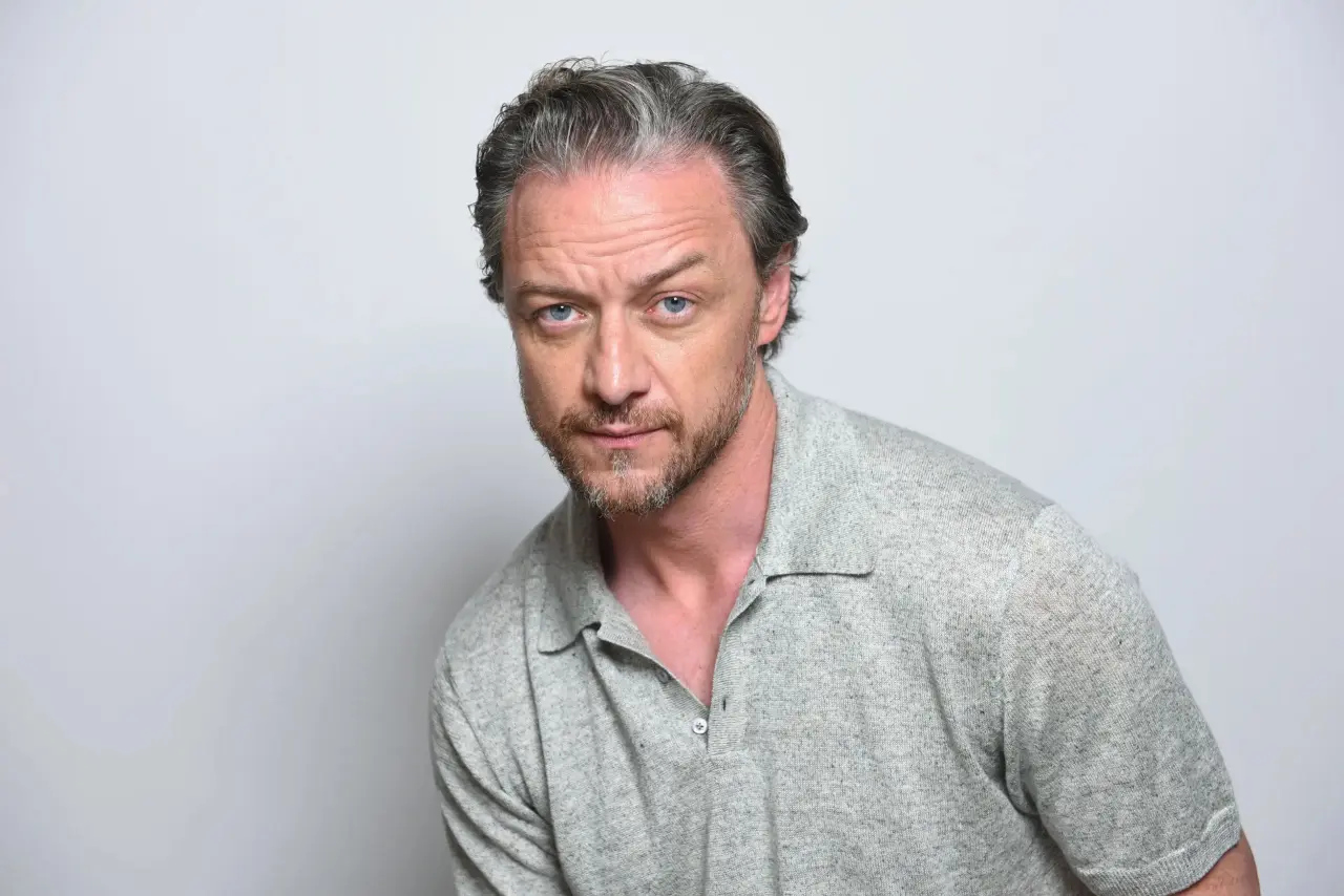 Ünlü oyuncu James McAvoy festival için gittiği Toronto'da barda dayak yedi! 2