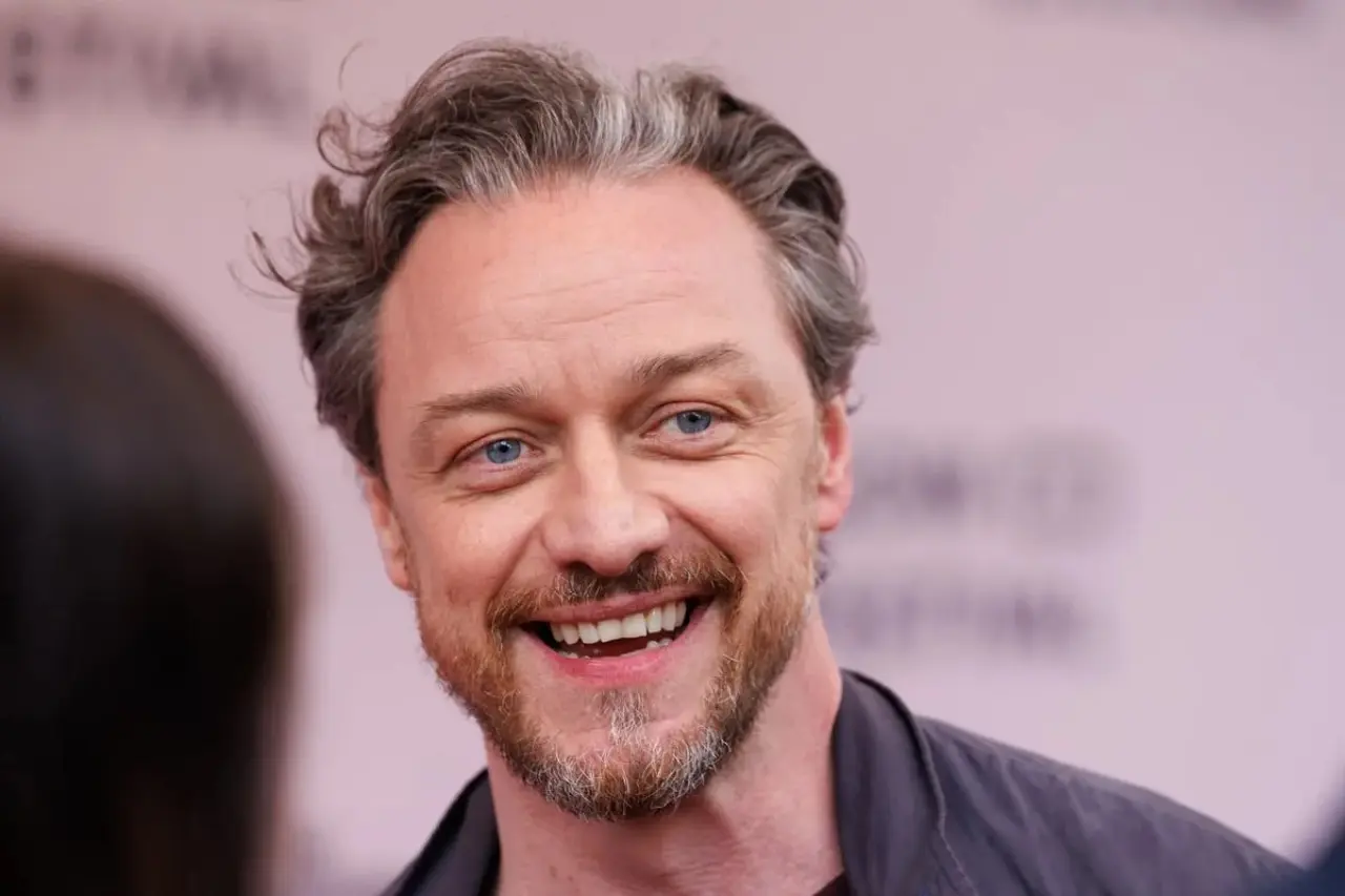 Ünlü oyuncu James McAvoy festival için gittiği Toronto'da barda dayak yedi! 3