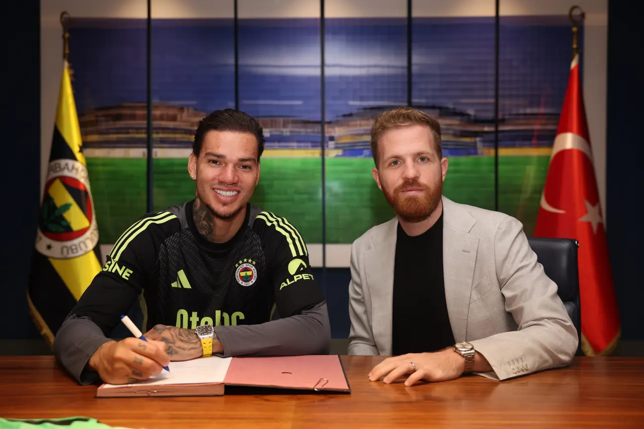 Dünyaca ünlü kaleci Ederson, Fenerbahçe'ye imza attı! 7