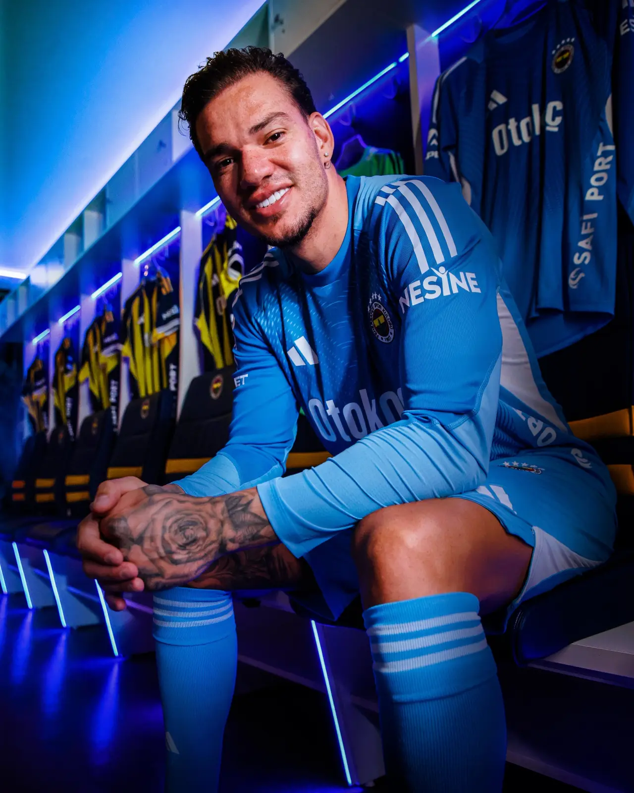 Dünyaca ünlü kaleci Ederson, Fenerbahçe'ye imza attı! 1