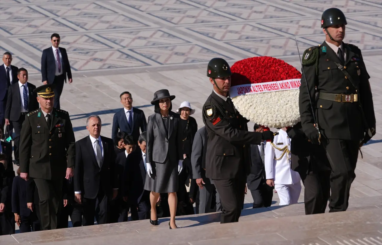 Japonya Prensesi Akiko Mikasa Anıtkabir’i ziyaret etti 7