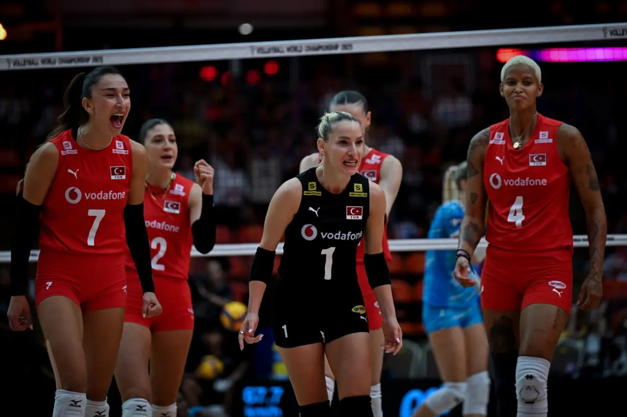 Filenin Sultanları, Slovenya'yı set vermeden yenerek çeyrek finale yükseldi 4