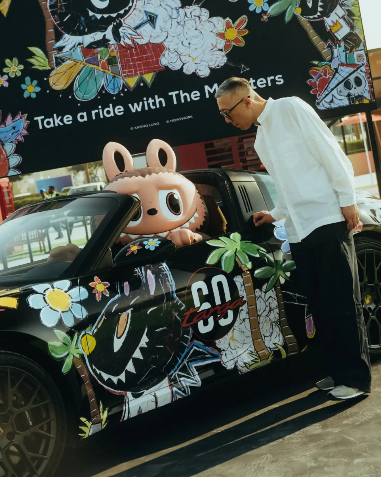 Oyuncak kutusundan çıktı, gaza bastı: Labubu’nun yeni oyuncağı bir Porsche! 2