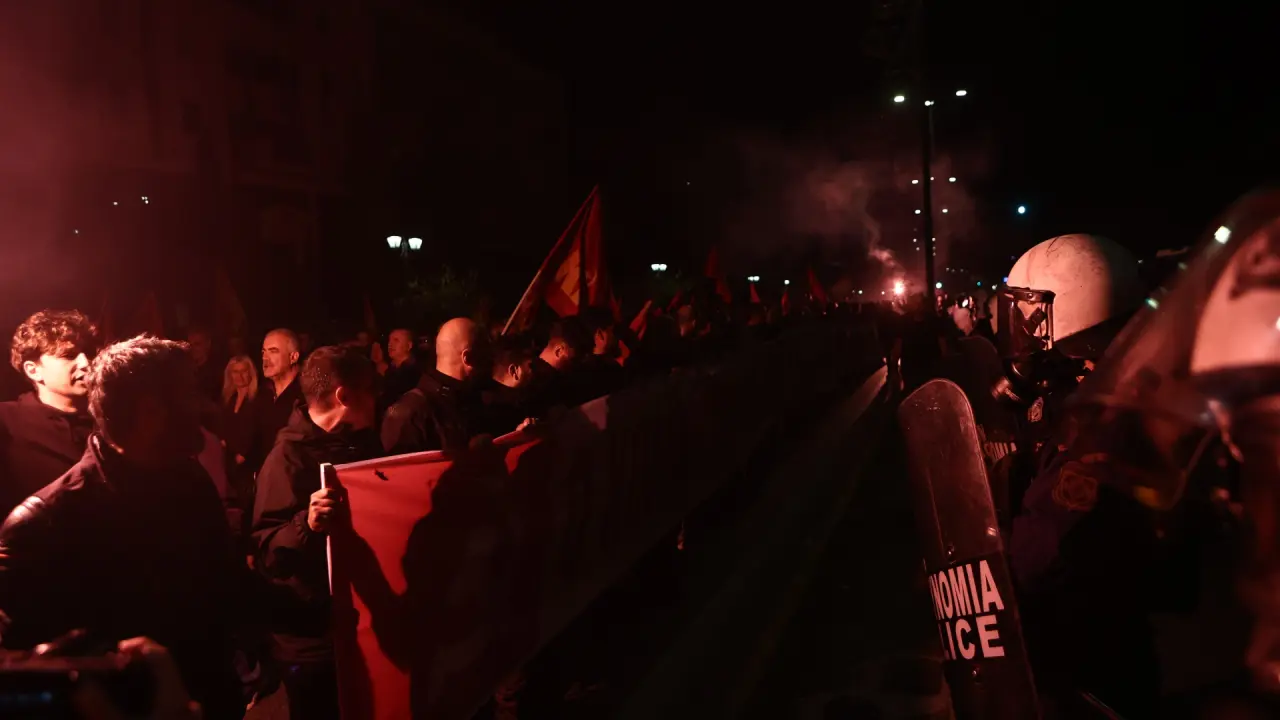 Yunanistan, cunta karşıtı Politeknik Direnişi'nin yıl dönümünde katledilenleri andı 4