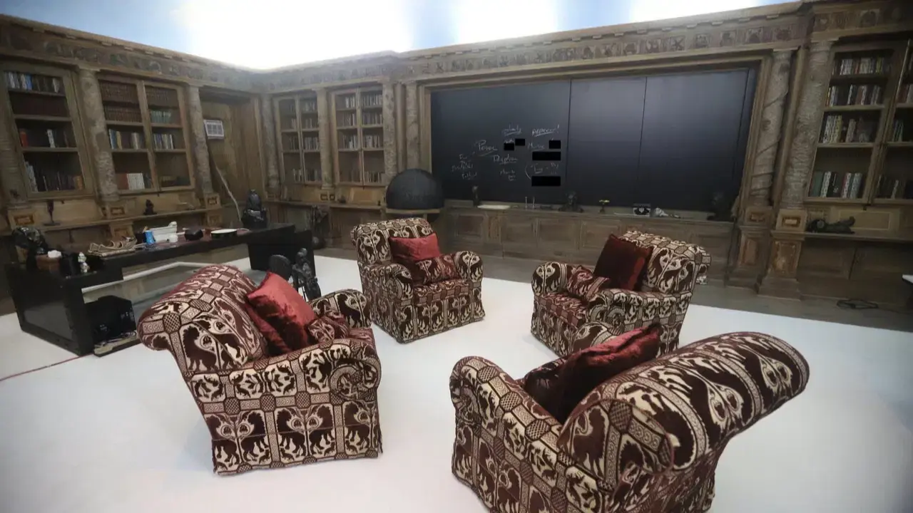 Epstein’ın karanlık adasından yeni görüntüler: Komite yıllarca saklanan kareleri yayımladı 6