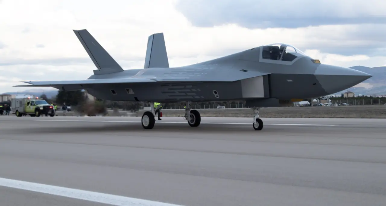 KAAN savaş uçağına Orta Doğu ve Afrika’dan yoğun ilgi 4