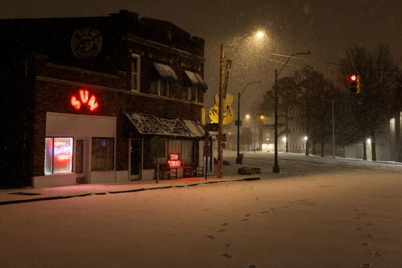 ABD'de 'Kutup Girdabı' alarmı: 100 milyon kişi kar hapsinde 13