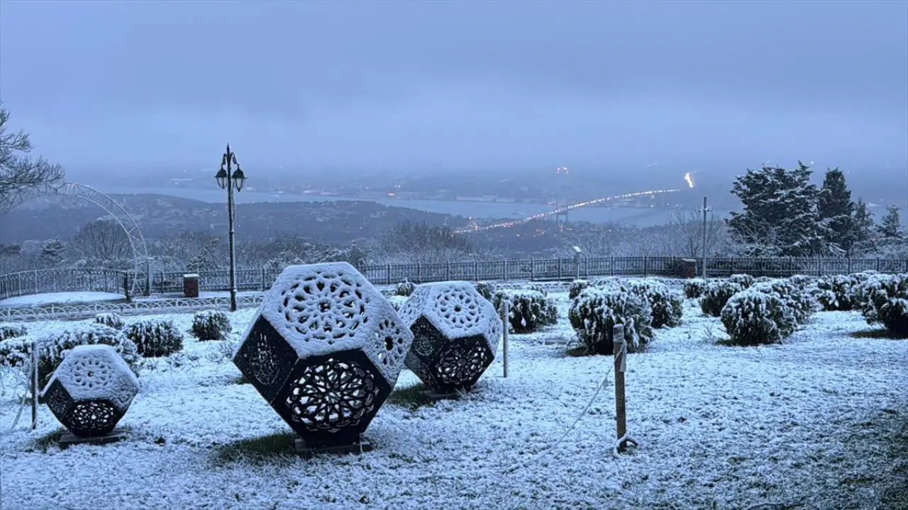 İstanbul'da kar yağışı başladı 8