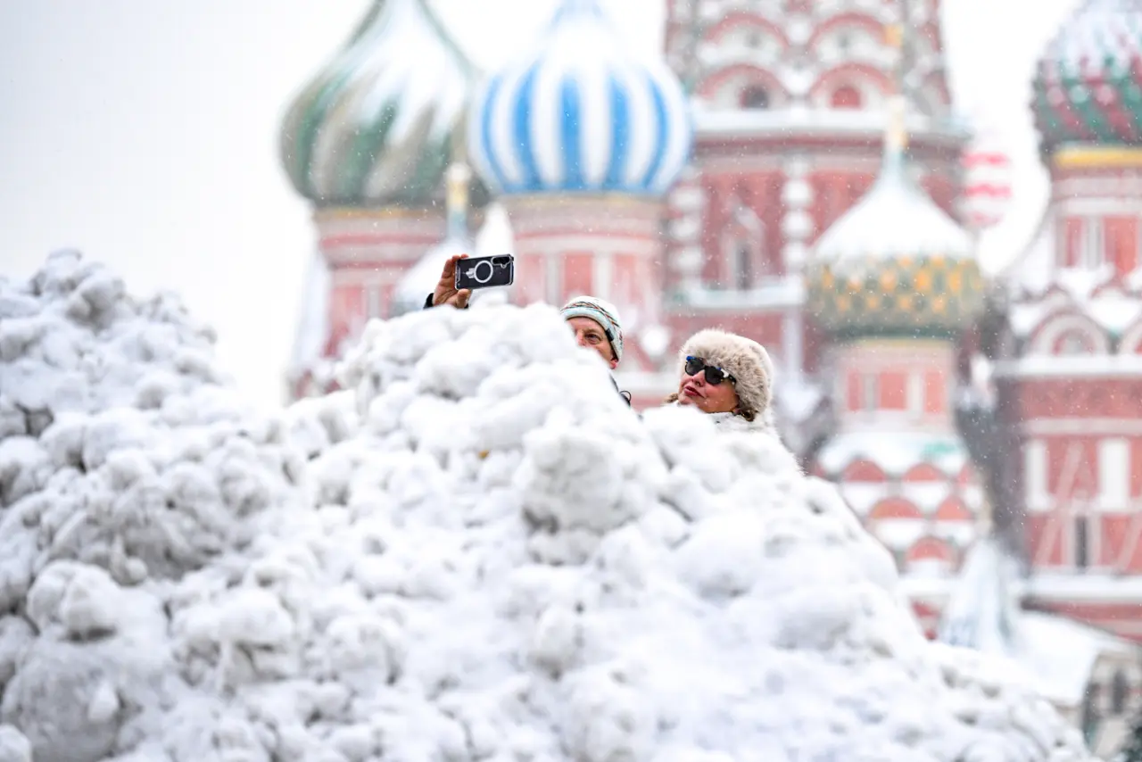 Rusya’da son 146 yılın en yoğun kar yağışı: Moskova’dan Vladivostok’a beyaz kabus 5