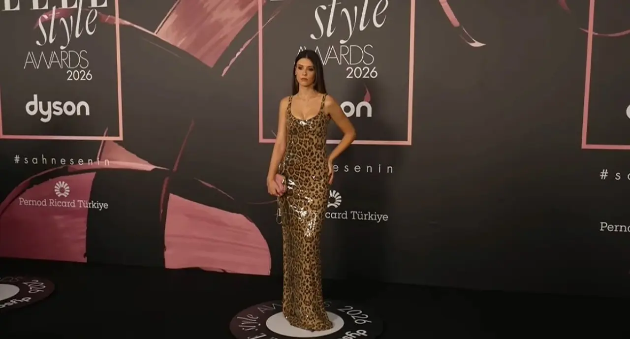 Şıklık, cesaret, tartışma: ELLE Style Awards 2026 kırmızı halı raporu 15