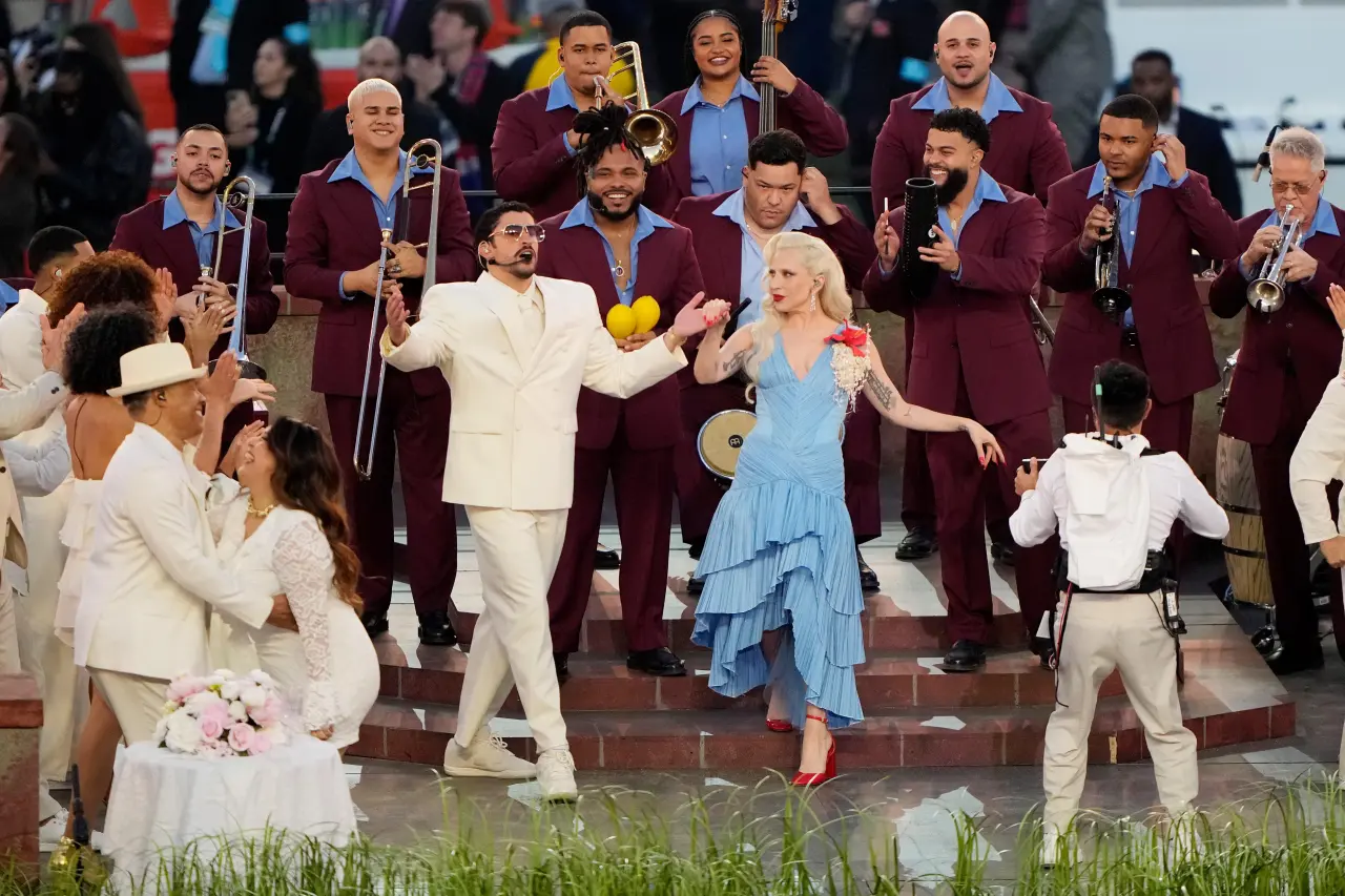 Super Bowl sahnesinde ezber bozan hamle: Bad Bunny ve Zara işbirliğinin perde arkası 6