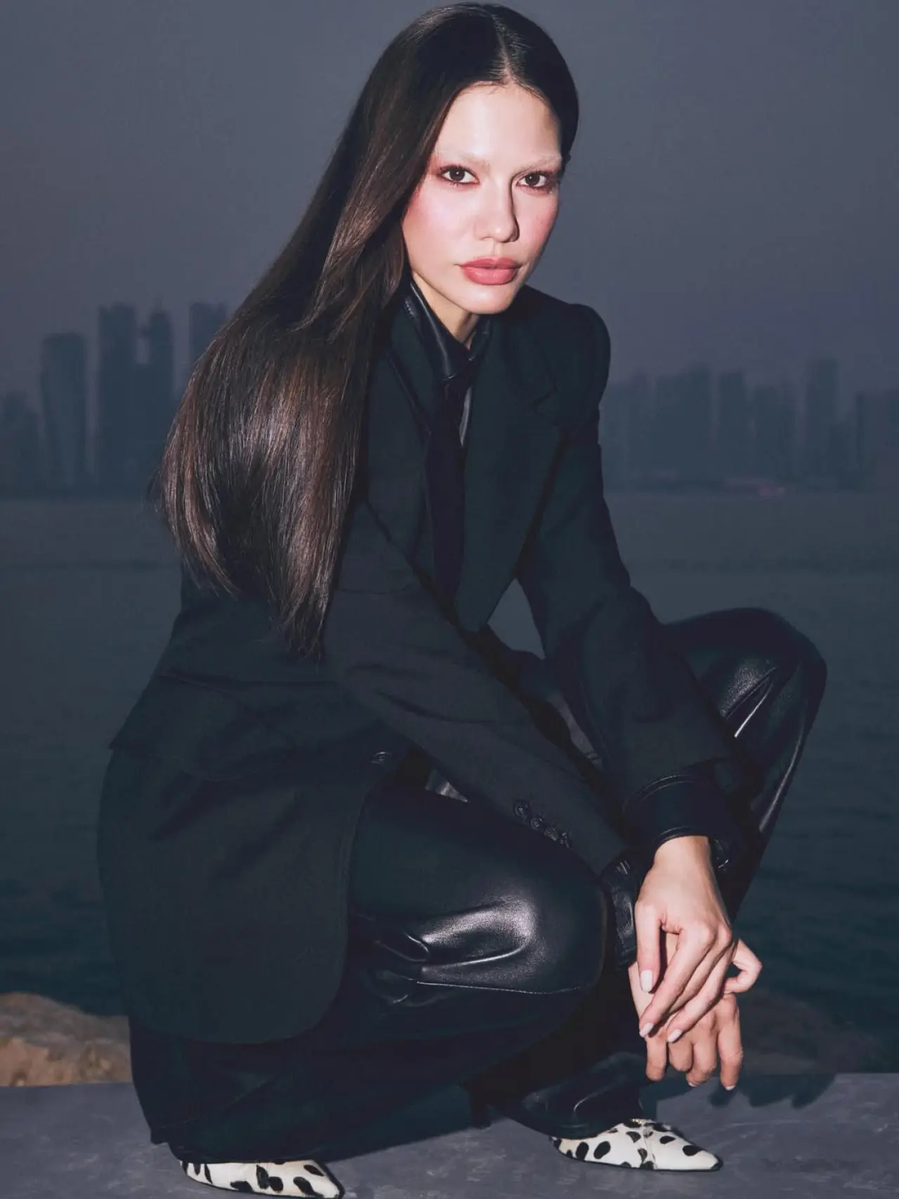 Demet Özdemir’in “No eyebrow” tarzı dikkat çekti: Kaşlarına yorum yağdı 3