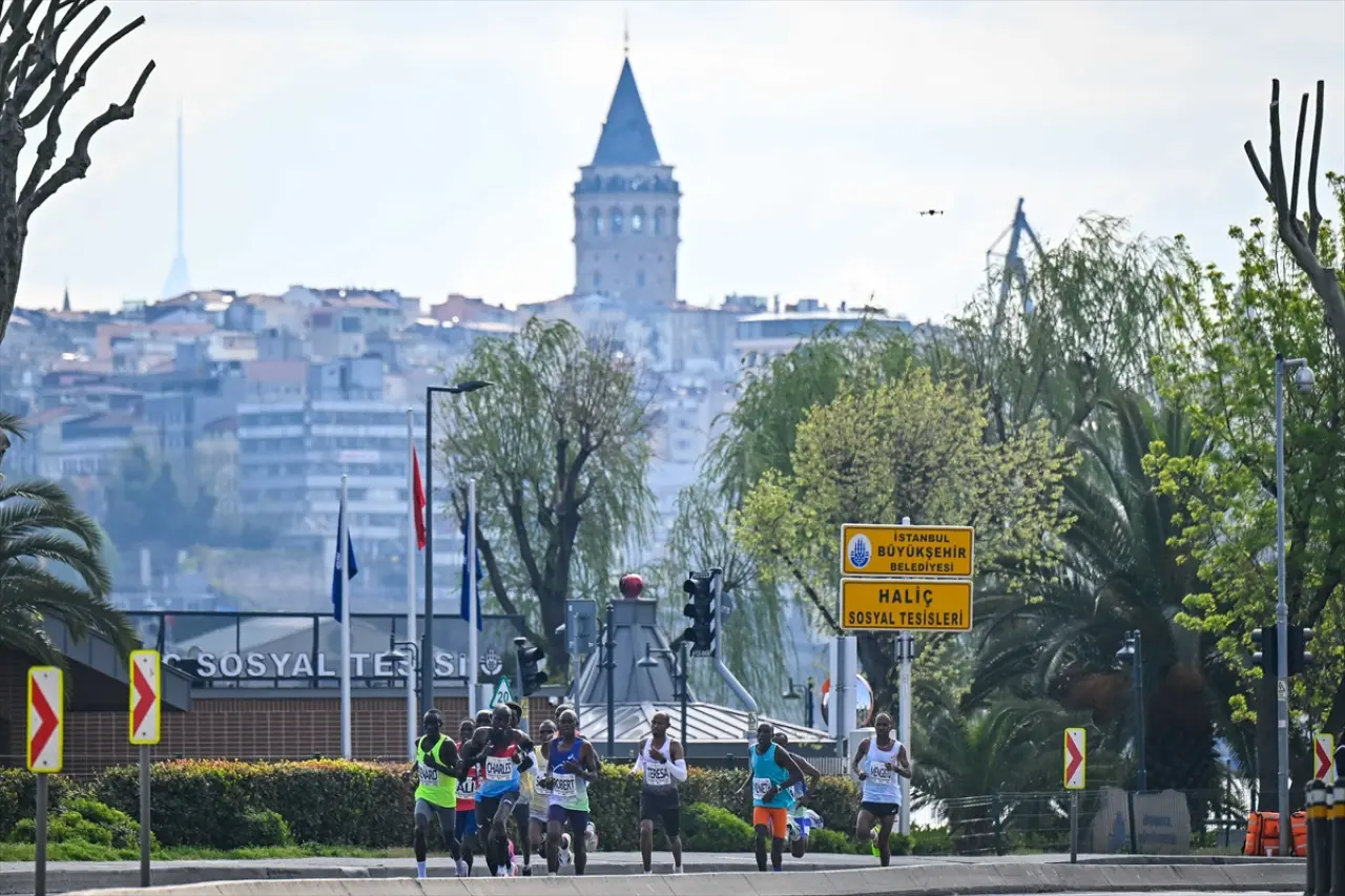 Türkiye İş Bankası 21. İstanbul Yarı Maratonu sonuçlandı: Kenyalı ikizler zirvede, Ali Kaya Türkiye şampiyonu 8