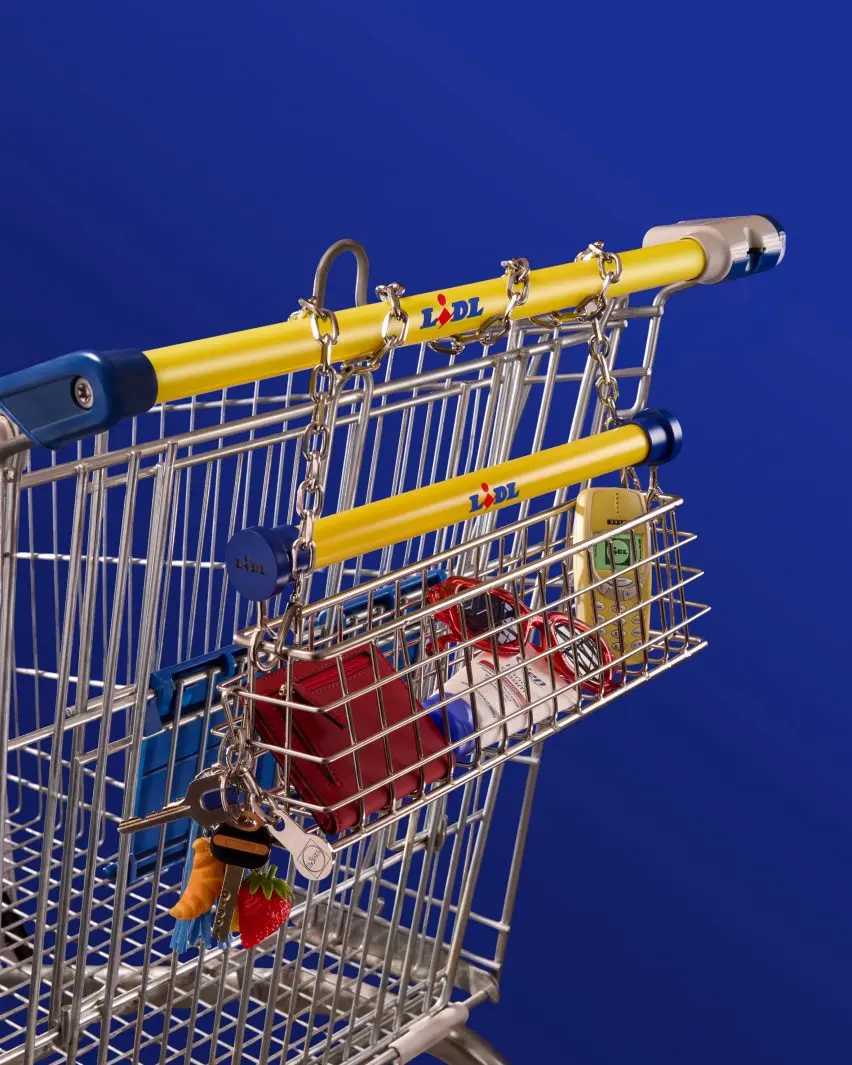 Lidl Trolley Bag connected to a shopping trolley