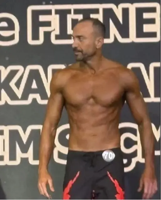 Okan Kurt’un değişimi olay oldu: Vücut geliştirme şampiyonasına katıldı - Resim : 2